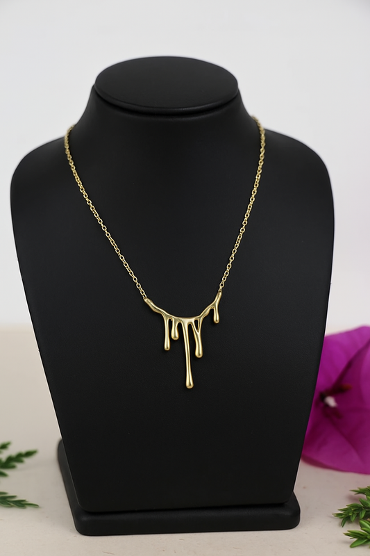 Spill Pendant Necklace