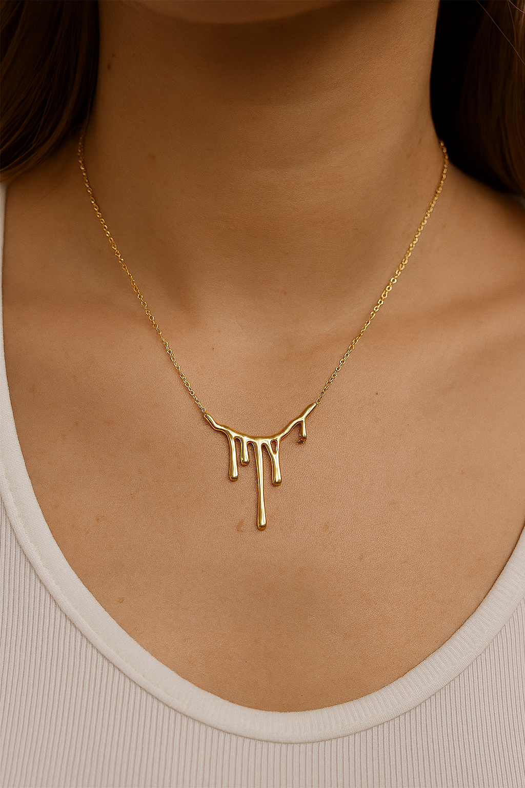 Spill Pendant Necklace